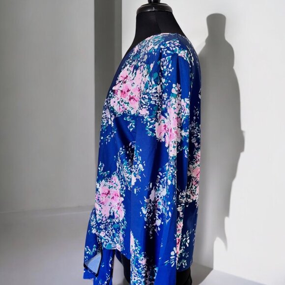 Casual V Neck Tie Front Floral Blouse - Picture 5 of 7